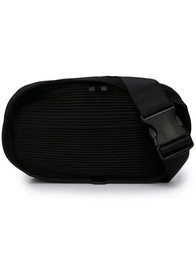 Issey Miyake Pleats Belt Bag In Black