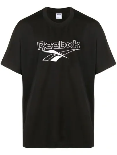 Reebok Logo Print T-shirt In Black