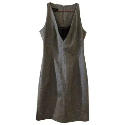 Pre-owned Tara Jarmon Wool Mid-length Dress In Grey