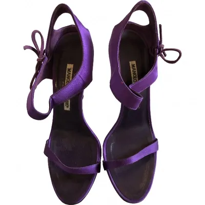 Pre-owned Manolo Blahnik Cloth Sandals In Purple