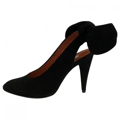 Pre-owned Carven Heels In Black