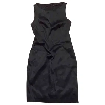 Pre-owned Hugo Boss Mid-length Dress In Black