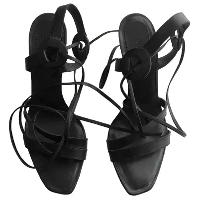 Pre-owned Hugo Boss Leather Sandal In Black