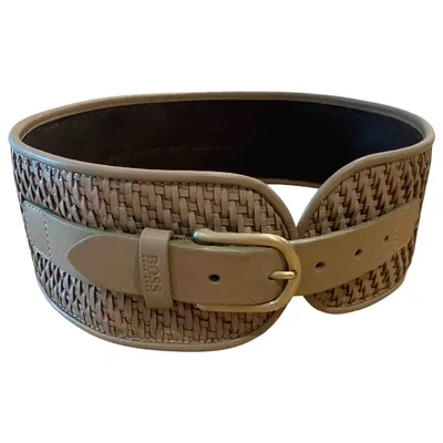 Pre-owned Hugo Boss Leather Belt In Beige