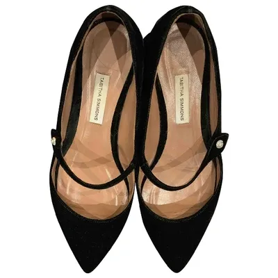 Pre-owned Tabitha Simmons Velvet Flats In Black