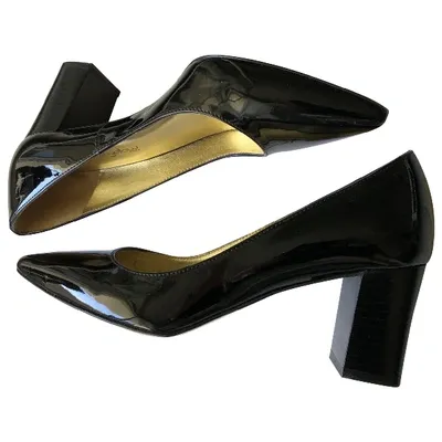 Pre-owned Mellow Yellow Patent Leather Heels In Black