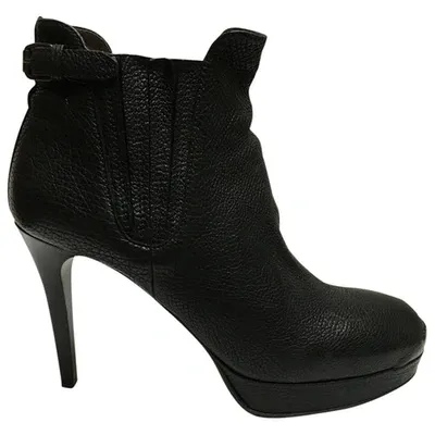 Pre-owned Bottega Veneta Leather Ankle Boots In Black