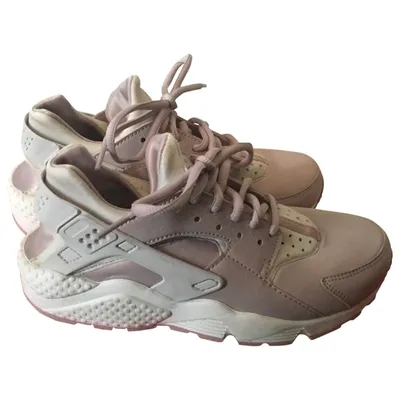 Pre-owned Nike Huarache Cloth Trainers In Pink