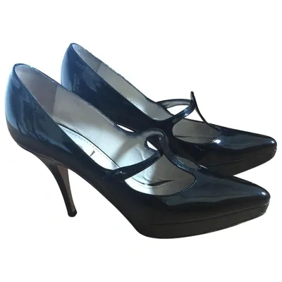 Pre-owned Saint Laurent Patent Leather Heels In Black