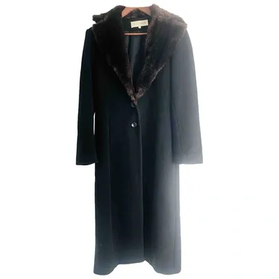 Pre-owned Tara Jarmon Wool Coat In Black