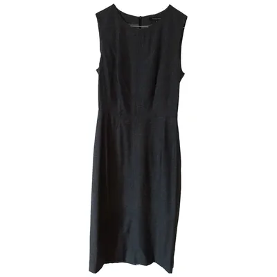 Pre-owned Tara Jarmon Wool Mid-length Dress In Grey