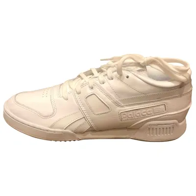 Pre-owned Reebok Leather Low Trainers In White