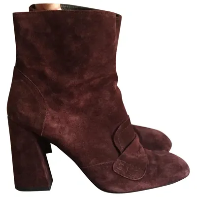 Pre-owned Stuart Weitzman Ankle Boots In Brown