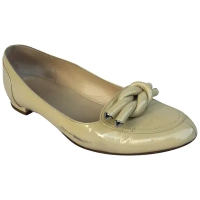 Pre-owned Balenciaga Patent Leather Ballet Flats In Beige