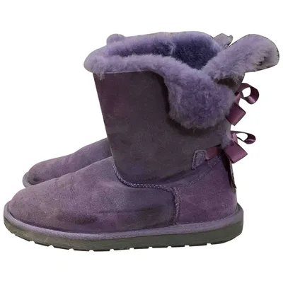 Pre-owned Ugg Snow Boots In Purple