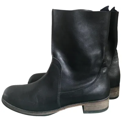 Pre-owned Hugo Boss Leather Ankle Boots In Black