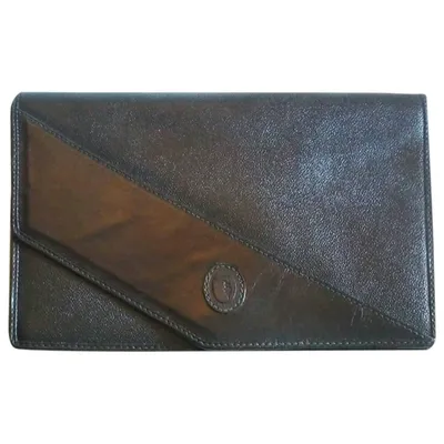 Pre-owned Trussardi Leather Clutch Bag In Black