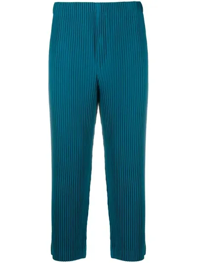 Issey Miyake Cropped Pleated Trousers In Blue