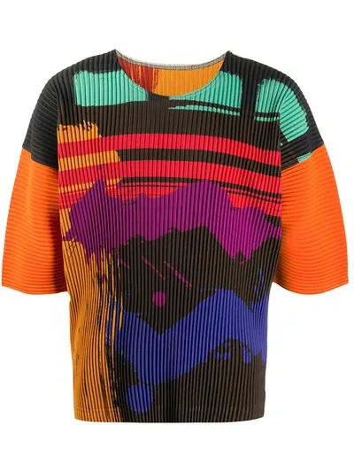 Issey Miyake Pleated Abstract Print T-shirt In Neutrals