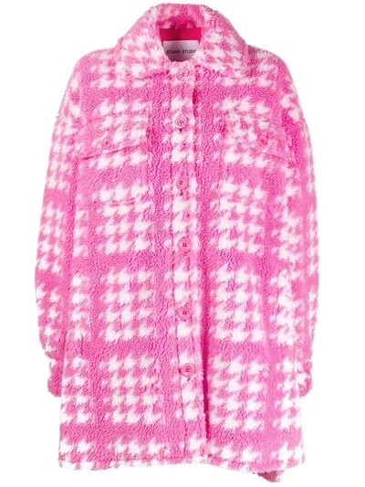 Stand Studio Houndstooth Teddy Coat In Pink