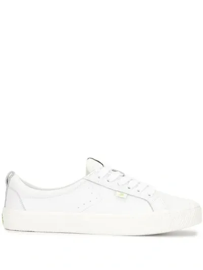 Cariuma Oca Leather Sneakers In White Premium Leather