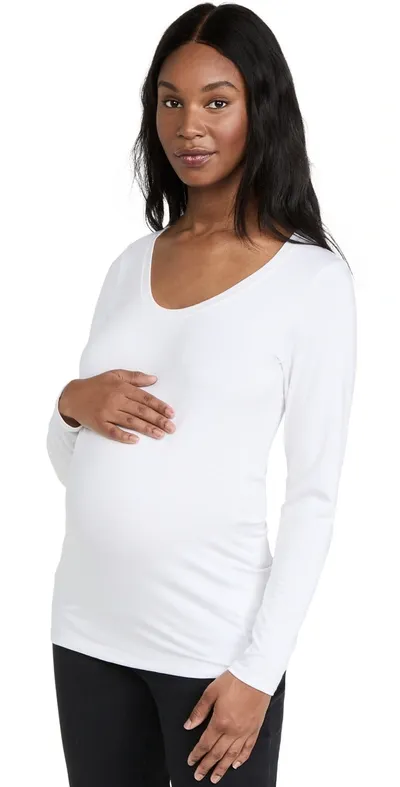 Ingrid & Isabel Maternity Long Sleeve Scoop Neck Tee In White