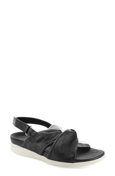 Strive Tahiti Ii Sandal In Black