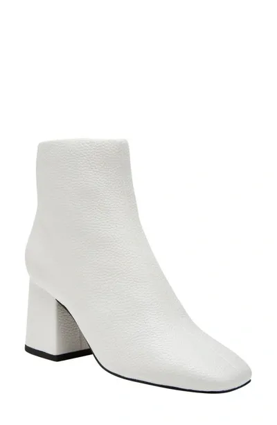 Katy Perry The Geminni Bootie In Optic White