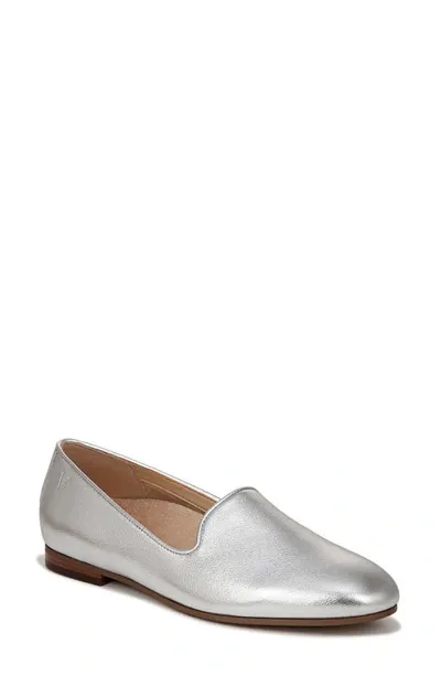 Vionic Willa Ii Loafer In Silver Leather