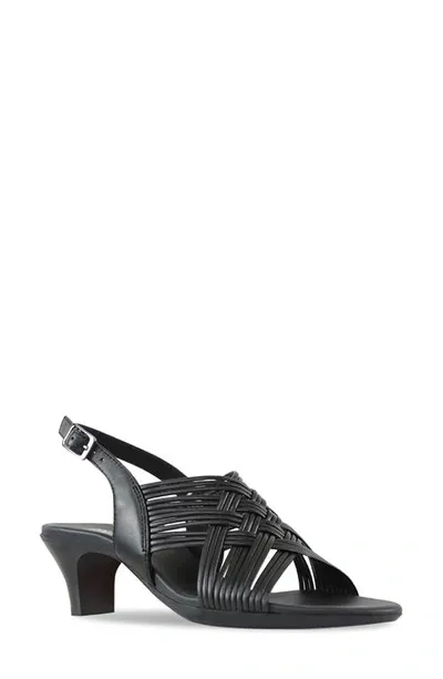 Munro Marianna Slingback Sandal In Black