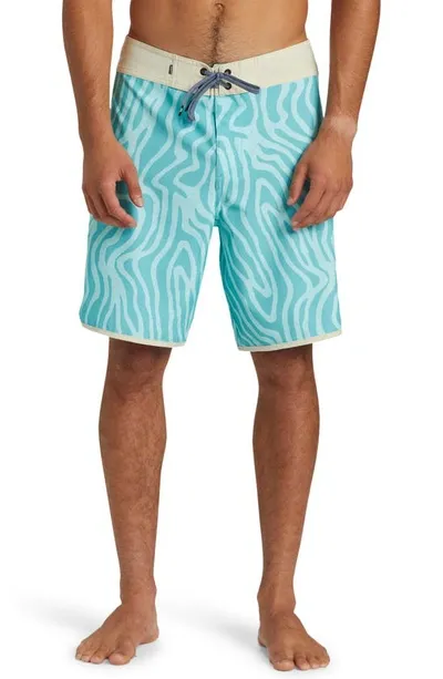 Quiksilver Surfsilk Scallop Board Shorts In Limpet Shell