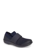 Traq By Alegria Qwik Sneaker In Navy Leather