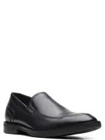 Clarks Un Hugh Step Loafer In Black